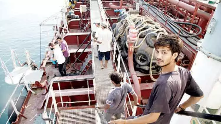 നാലു വർഷം ക്വാറൻറീൻ; ആശ്വാസവിമാനത്തിൽ അവർ നാടണയും നാലു വർഷം ക്വാറൻറീൻ; ആശ്വാസവിമാനത്തിൽ അവർ നാടണയും