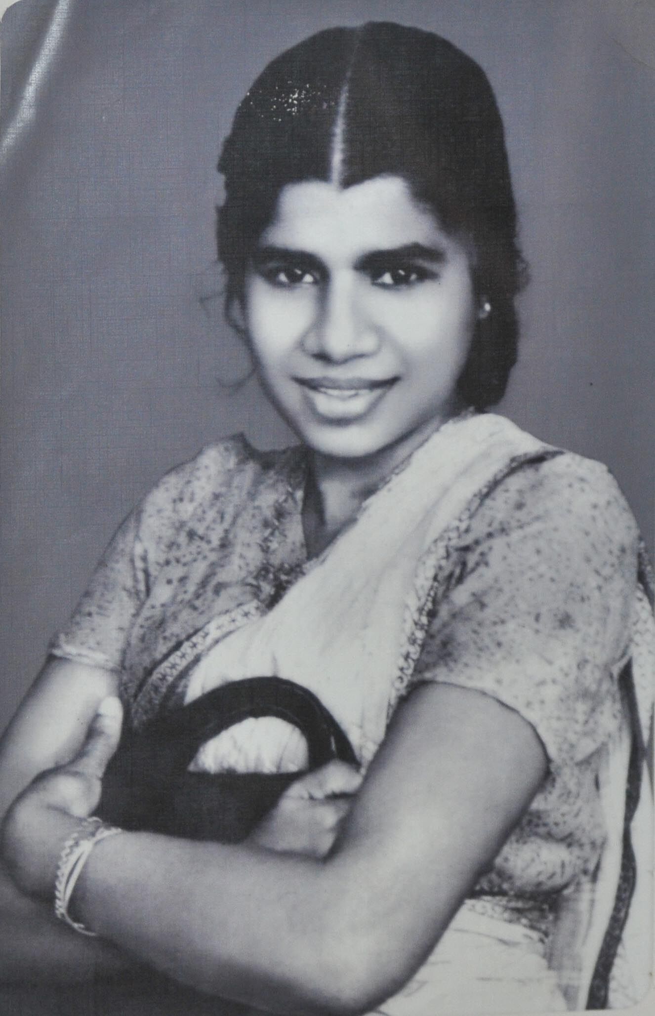 വിടവാങ്ങിയത്​ മഹാരാജാസിന്‍റെ രാഷ്ട്രീയമുത്തശ്ശി; ഒരു പഴയ ഇന്റർമീഡിയറ്റുകാരിയുടെ മഹാരാജാസ് സ്മരണകൾ | KR Gouri Amma Maharajas political grandmother | Madhyamam