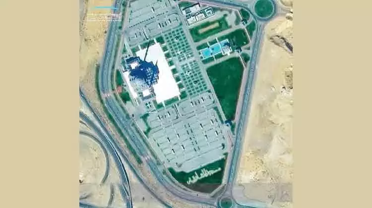 ഷാർജയിലെ ഏറ്റവും വലിയ പള്ളിയുടെ അതിശയ ചിത്രം പകര്ത്തി ഖലീഫസാറ്റ് ഷാർജയിലെ ഏറ്റവും വലിയ പള്ളിയുടെ അതിശയ ചിത്രം പകര്ത്തി ഖലീഫസാറ്റ്