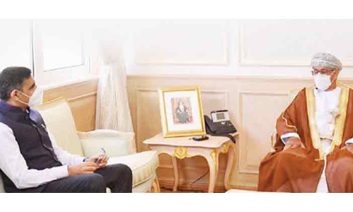 ഇ​ന്ത്യ​ൻ അം​ബാ​സ​ഡ​ർ ഒ​മാ​ൻ ആ​രോ​ഗ്യ​മ​ന്ത്രി​യെ സ​ന്ദ​ർ​ശി​ച്ചു