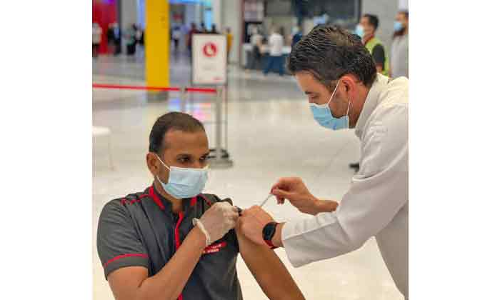 മൊ​ബൈ​ൽ വാ​ക്​​സി​നേ​ഷ​ൻ: ര​ണ്ടാം ഘ​ട്ട​ത്തി​ൽ 8000 പേ​ർ​ക്ക്​ കു​ത്തി​വെ​പ്പെ​ടു​ത്തു