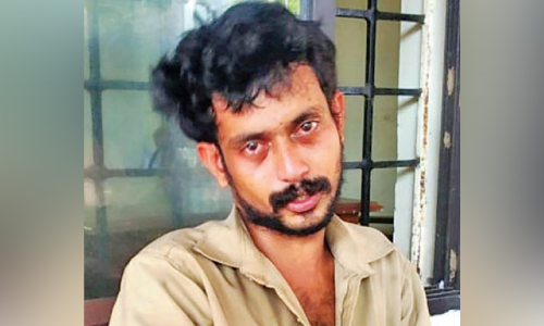 bust theft case accuse