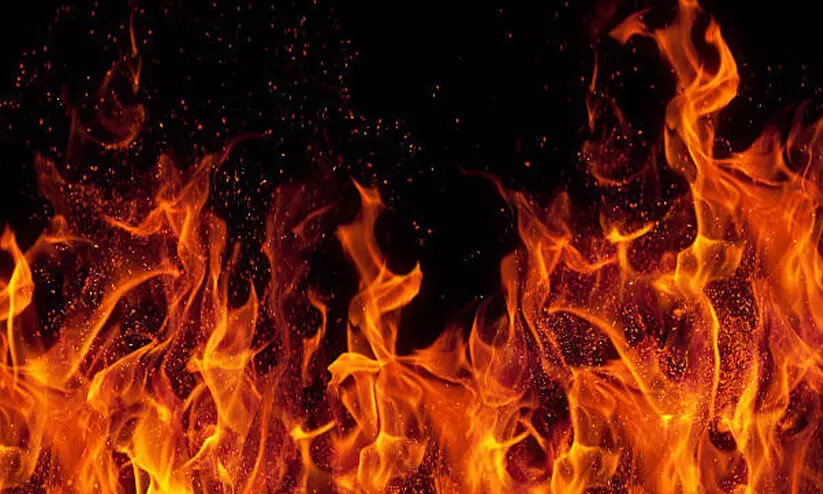 ഗുജറാത്തിൽ വീണ്ടും കോവിഡ്​ കെയർ സെൻററിൽ തീ പിടുത്തം; 61 രോഗികളെ രക്ഷപ്പെടുത്തി