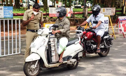 ടെസ്​റ്റ്​ പോസിറ്റിവിറ്റി നിരക്ക്​ കുറഞ്ഞു തൃ​ശൂ​ർ  ജില്ലക്ക്​ ആശ്വാസം