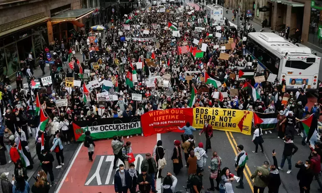 ഇസ്രായേൽ വർണവെറിയൻ രാജ്യം; ന്യൂയോർക്കിൽ ഫലസ്തീന് പിന്തുണയുമായി ആയിരങ്ങൾ