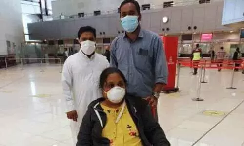 കൊ​ല്ലം സ്വ​ദേ​ശി​നി​യെ തു​ട​ർ ചി​കി​ത്സ​ക്ക്​ നാ​ട്ടി​ല​യ​ച്ചു