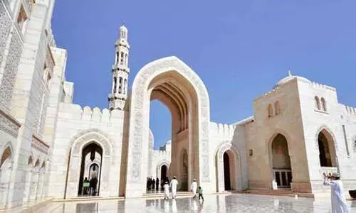 ആരവവും പകിട്ടുമില്ലാതെ ഒമാനിൽ ചെറിയ പെരുന്നാൾ