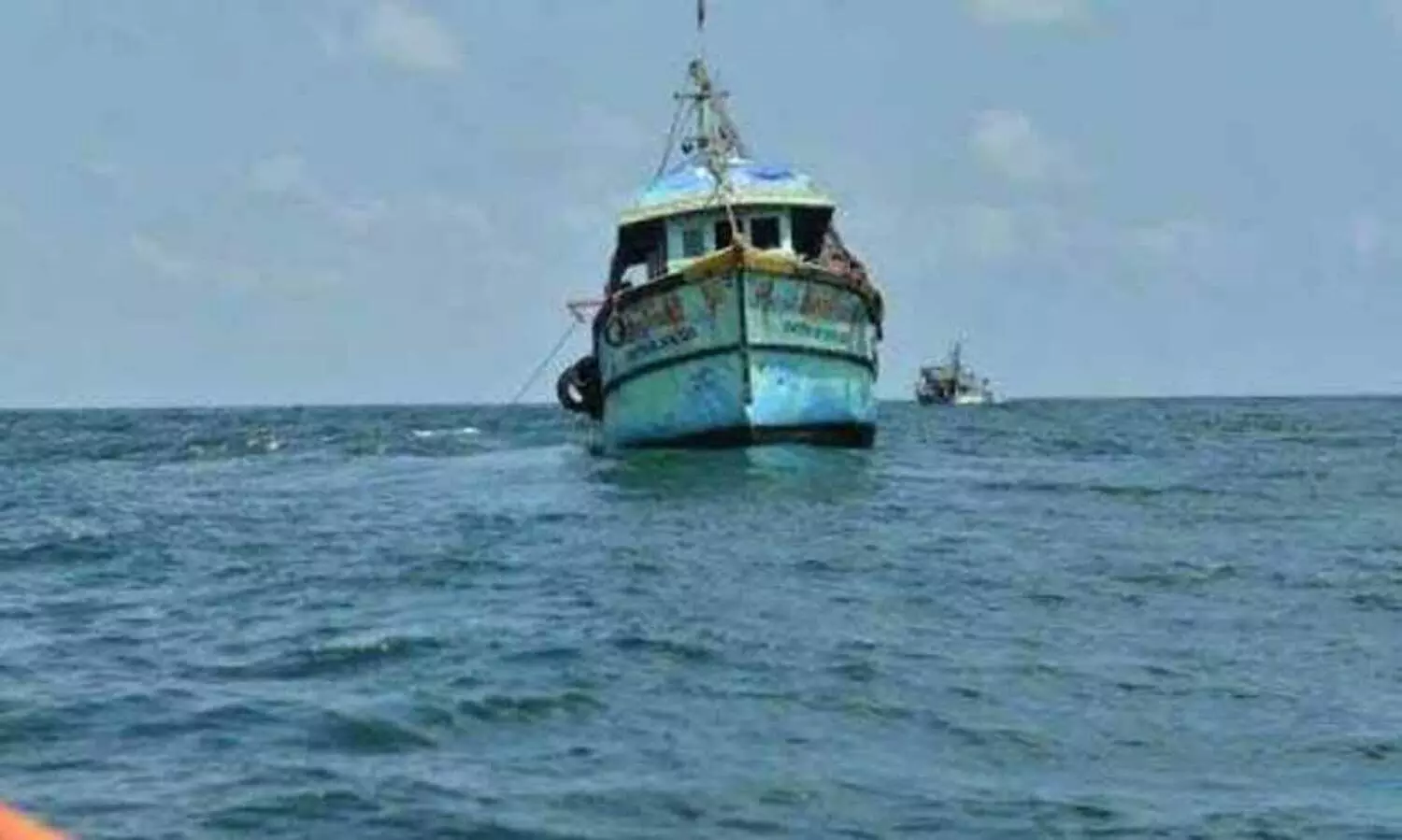 മീൻപിടിത്ത ബോട്ട് അപകടത്തിൽപെട്ട് ഒമ്പത് പേരെ കാണാതായി