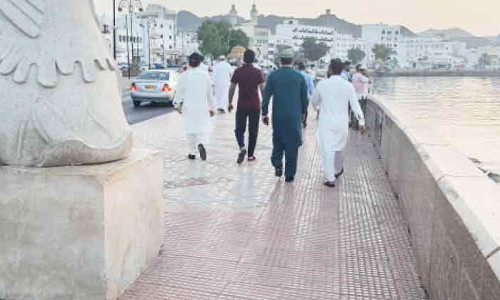 പൊ​ലി​മ​യി​ല്ലാ​തെ പെ​രു​ന്നാ​ൾ