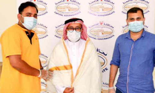 ഒ.​െഎ.സി.സി പാലക്കാട്‌ ജില്ല കമ്മിറ്റി യൂസഫ് ലോറിയെ ആദരിച്ചു