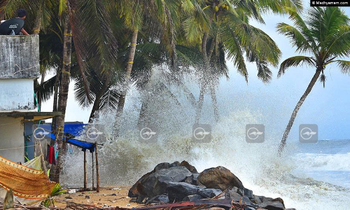 കേരള തീരത്ത് ചുഴലിക്കാറ്റിന്‍റെ സ്വാധീനം നാളെ വരെ തുടരും