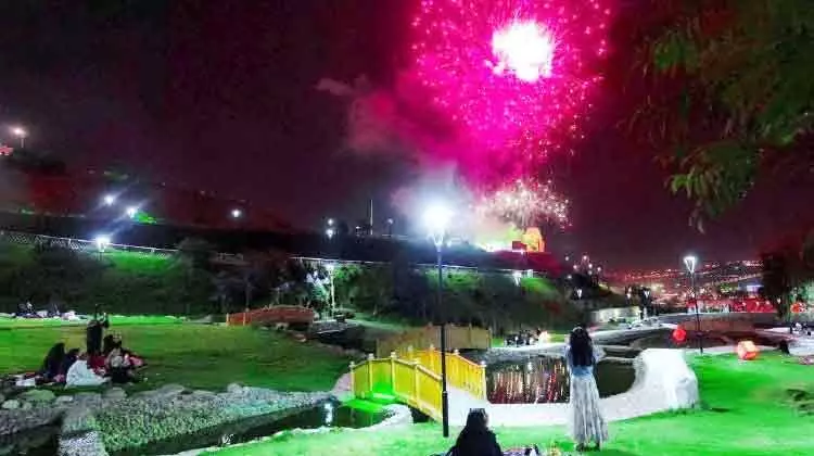 പെ​രു​ന്നാ​ൾ ആ​ഘോ​ഷം: അ​ൽ​ബാ​ഹ​യി​ൽ വെ​ടി​ക്കെ​ട്ട്​