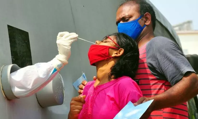 ആന്ധ്രയിൽ 24 മണിക്കൂറിനുള്ളിൽ 24000 പേർക്ക് കോവിഡ്; 101 പേർ മരിച്ചു ആന്ധ്രയിൽ 24 മണിക്കൂറിനുള്ളിൽ 24000 പേർക്ക് കോവിഡ്; 101 പേർ മരിച്ചു