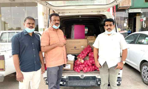 അ​ൽ ഖ​സീ​മി​ൽ നി​രാ​ലം​ബ​ർ​ക്ക് ഭ​ക്ഷ്യ​ക്കി​റ്റു​ക​ളെ​ത്തി​ച്ച് പ്ര​വാ​സി സം​ഘം