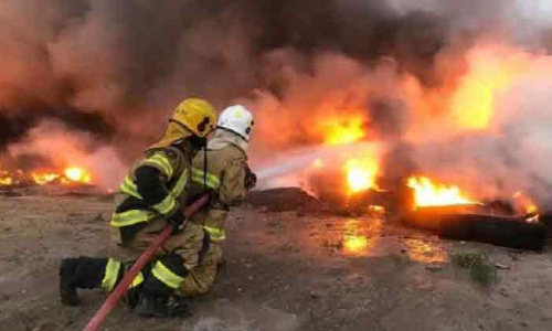 മിന അബ്​ദുല്ല സ്​ക്രാപ്​ ഭാഗത്ത്​ തീപിടിത്തം