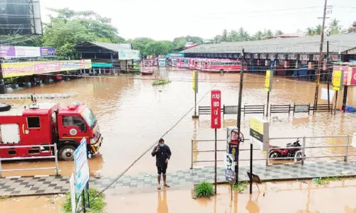 vadakara bus stand water logging