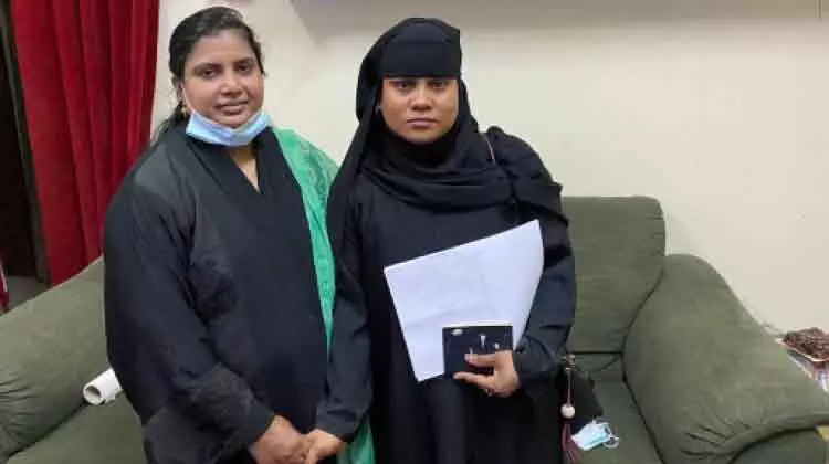 നിയമക്കുരുക്കിൽനിന്ന് മോചനം നേടാൻ അസം സ്വദേശിനിക്ക് മലയാളി സാമൂഹിക പ്രവർത്തകയുടെ സഹായം നിയമക്കുരുക്കിൽനിന്ന് മോചനം നേടാൻ അസം സ്വദേശിനിക്ക് മലയാളി സാമൂഹിക പ്രവർത്തകയുടെ സഹായം