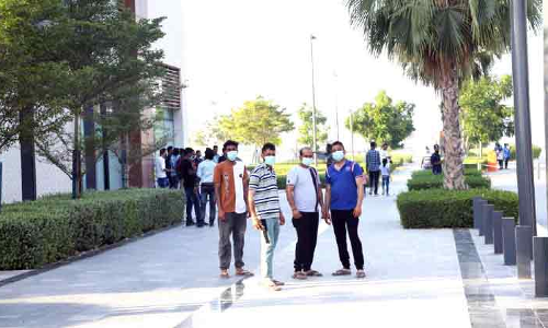 ഈദ് ആഘോഷിക്കാന്‍ അജ്മാന്‍ ബീച്ചിലെത്തിയത് നൂറുകണക്കിനുപേര്‍