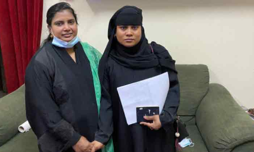 നി​യ​മ​ക്കു​രു​ക്കി​ൽ​നി​ന്ന്​ മോ​ച​നം നേ​ടാ​ൻ അ​സം സ്വ​ദേ​ശി​നി​ക്ക്​ മ​ല​യാ​ളി സാ​മൂ​ഹി​ക പ്ര​വ​ർ​ത്ത​ക​യു​ടെ സ​ഹാ​യം