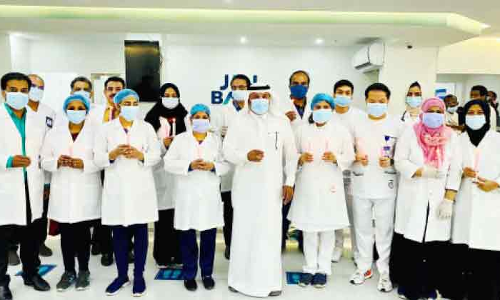 ലോ​ക ന​ഴ്സ​സ് ദി​നം: ബ​ദ​ര്‍ മെ​ഡി​ക്ക​ല്‍ സെൻറ​റി​ല്‍ സ്നേ​ഹ​സം​ഗ​മം