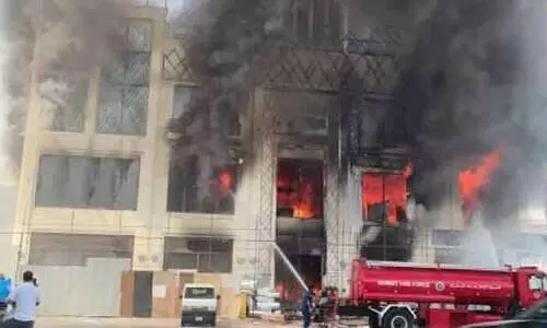 ജ​ഹ്​​റ​യി​ൽ തീ​പി​ടി​ത്തം; ര​ണ്ടു​മ​ര​ണം