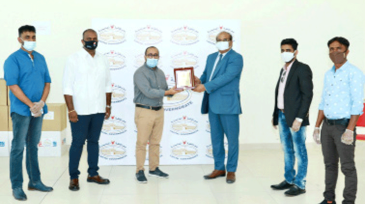 കാ​പി​റ്റ​ൽ ഗ​വ​ർ​ണ​റേ​റ്റി​ന്​ മു​ഹ​റ​ഖ് മ​ല​യാ​ളി സ​മാ​ജ​ത്തി​െൻറ ആ​ദ​രം