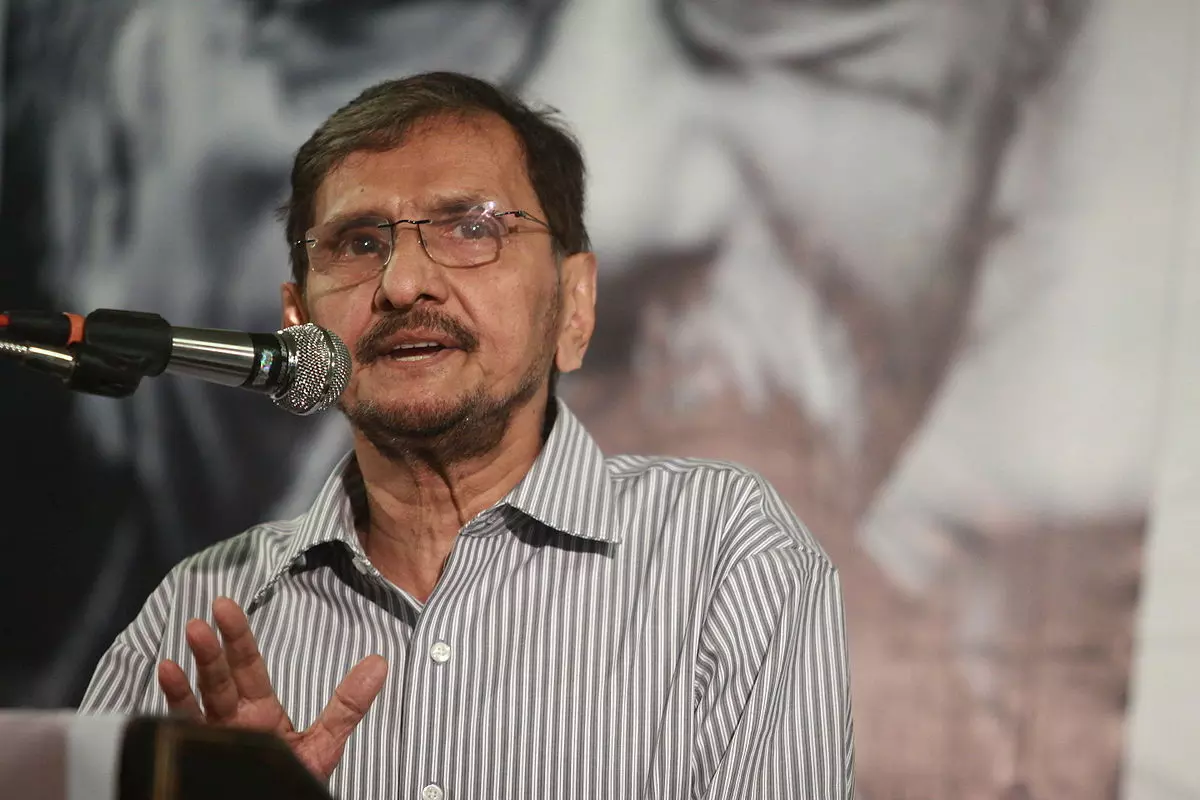 അഭൂതപൂർവമായ വിജയം ആഘോഷിക്കാൻ എൽ.ഡി.എഫ് ആഗ്രഹിക്കുന്നുണ്ടെങ്കിൽ എന്തിനാണ് വിരോധം? എൻ.എസ് മാധവൻ