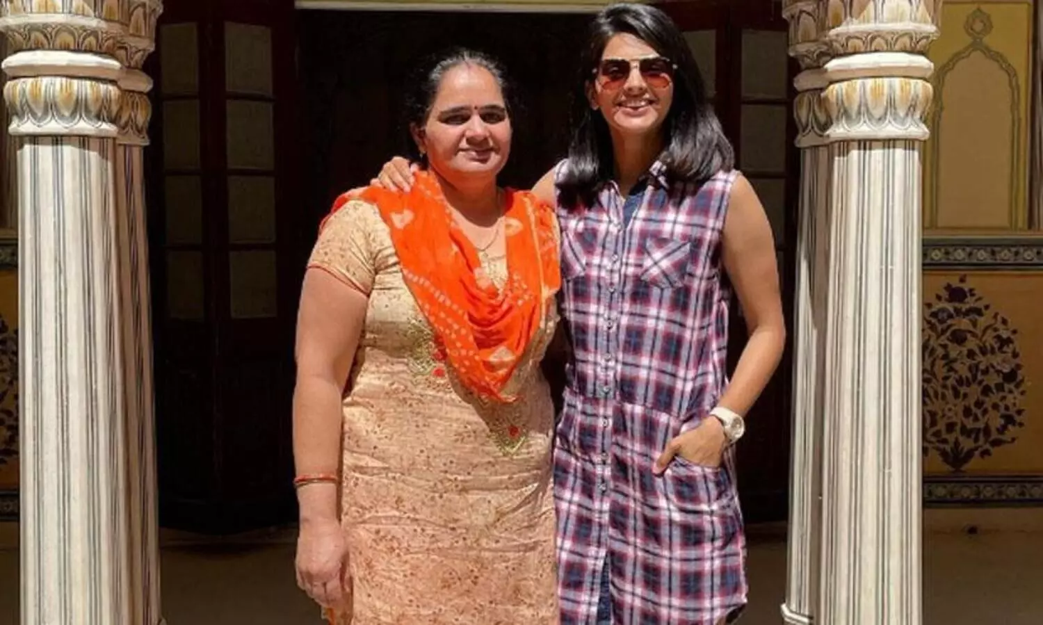 എന്‍റെ മാർഗദീപം, എന്നുമെന്‍റെ സ്​നേഹം - ഇന്ത്യന്‍ വനിത ക്രിക്കറ്റ് താരം പ്രിയ പുനിയയുടെ മാതാവ് കോവിഡ് ബാധിച്ച് മരിച്ചു