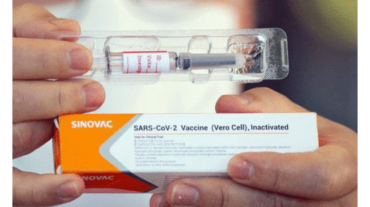 ചൈ​നീ​സ്​ പൗ​ര​ന്മാ​ർ​ക്ക് നാ​ട്ടി​ൽ​നി​ന്ന്​ വാ​ക്​​സി​നെ​ത്തി