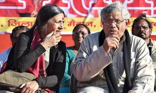 Yechuri, brinda karat