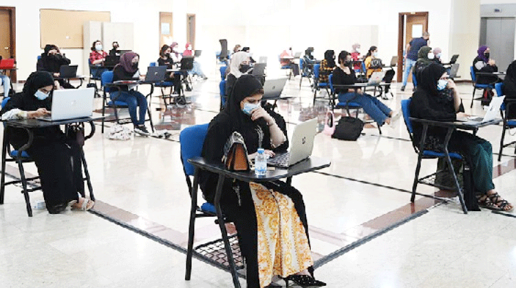 ക്ലാസ്​ മുറികളിൽ പരീക്ഷ നടത്തി ഷാര്‍ജ സര്‍വകലാശാല