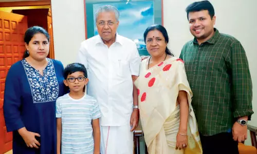 pinarayi vijayan family