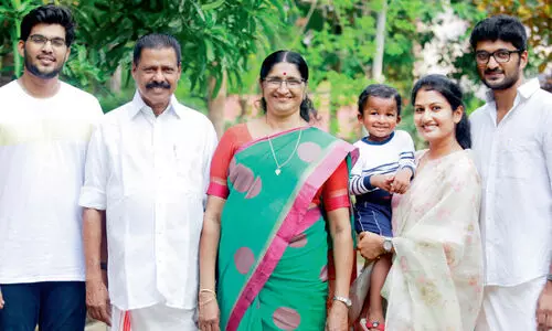 MV Govindan and Fmaily