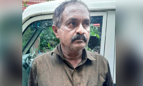 fake currency accuse