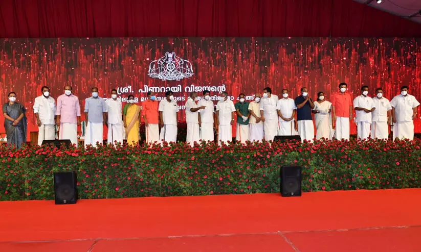 മ​ന്ത്രിസഭയിൽ മുന്നാക്ക ആധിപത്യം