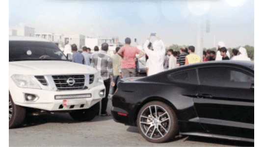 അപകട സ്ഥലങ്ങളിൽ ഒത്തുകൂടിയാൽ 1000 ദിർഹം പിഴ