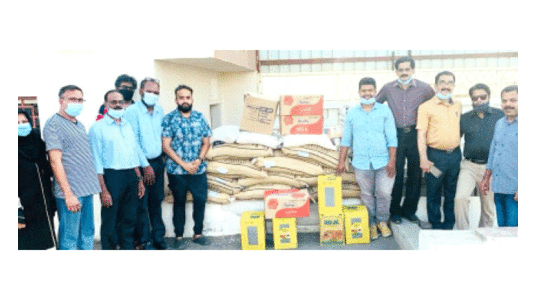 കണ്ണൂർ ഒ.ഐ.സി.സി ഭക്ഷ്യവസ്തുക്കൾ വിതരണം ചെയ്തു കണ്ണൂർ ഒ.ഐ.സി.സി ഭക്ഷ്യവസ്തുക്കൾ വിതരണം ചെയ്തു