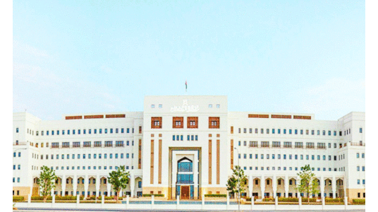 പൊതുമേഖലയിൽ 7,000 തസ്​തികകൾ സ്വദേശിവത്​കരിക്കും