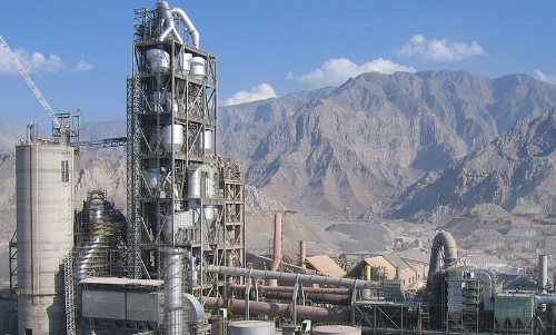 ചു​ണ്ണാ​മ്പ് ക​ല്ല് ശേ​ഖ​രം അം​ബ​ര​ചും​ബി​ക​ളു​ടെ ക​രു​ത്ത്