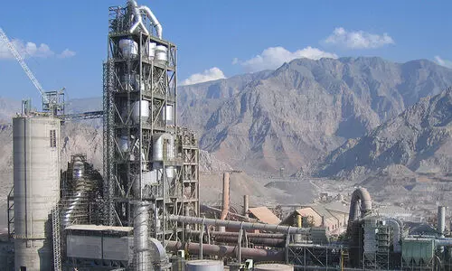 ചു​ണ്ണാ​മ്പ് ക​ല്ല് ശേ​ഖ​രം അം​ബ​ര​ചും​ബി​ക​ളു​ടെ ക​രു​ത്ത്