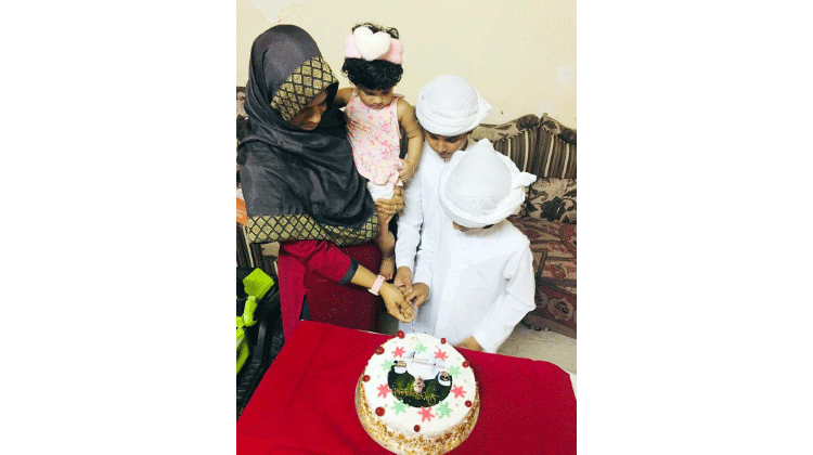 വിജയം ആഘോഷിച്ച്​ അഹമ്മദ്​ ദേവർകോവിലി​െൻറ കുടുംബാംഗങ്ങൾ