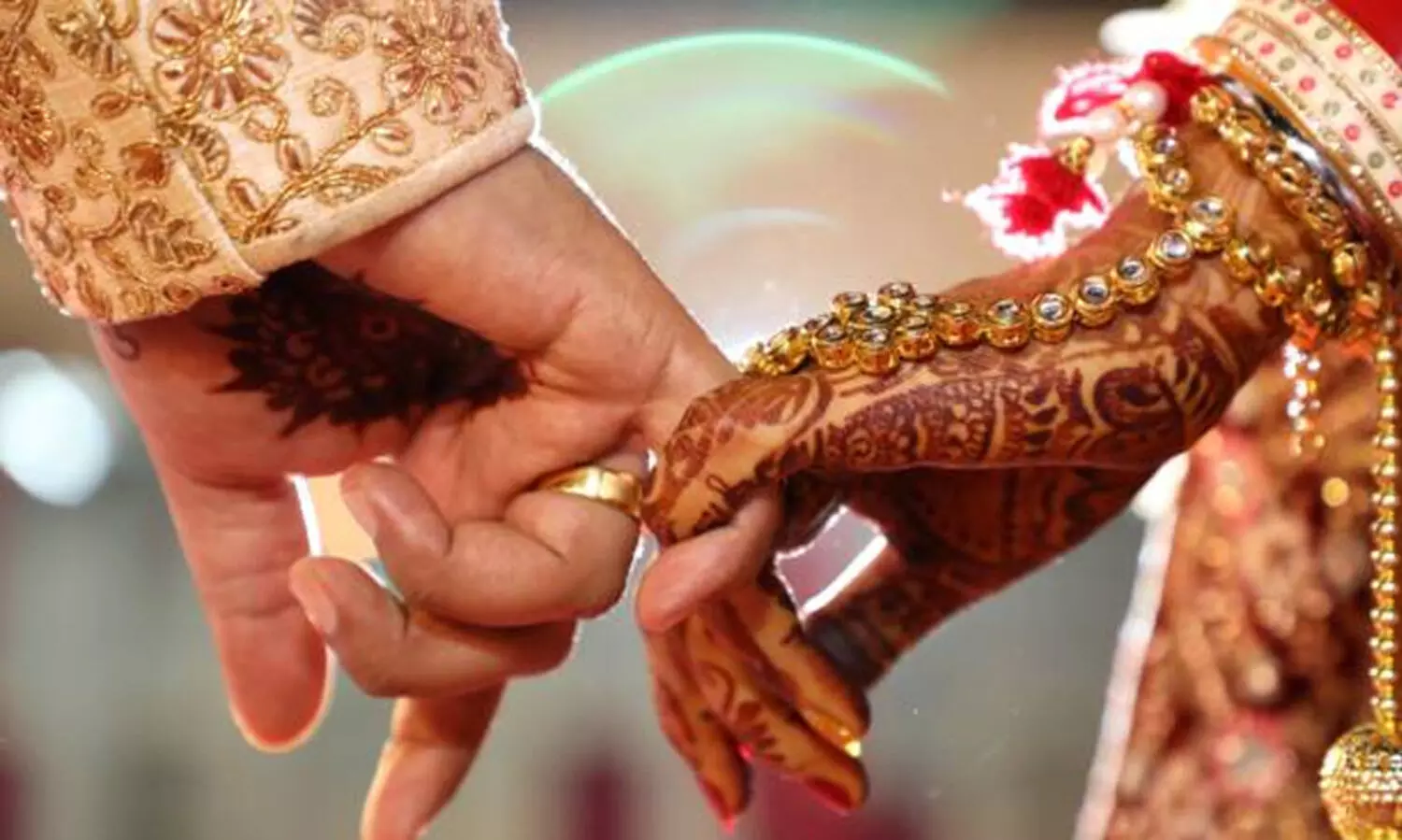 വി​വാ​ഹ​ത്തി​ലൂ​ടെ മ​തം​മാ​റ്റം: ബി​ല്ലി​ന്​ ഗു​ജ​റാ​ത്തി​ലും അം​ഗീ​കാ​രം