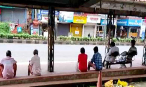 ഇവിടെയുണ്ട്​; അഭയം ലഭിക്കാതെ ചിലർ