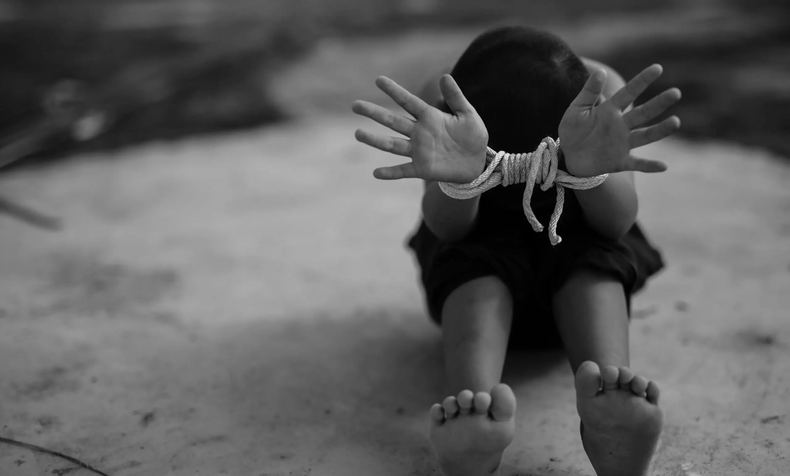 തന്നെ 40,000 രൂപക്ക് വിറ്റ സ്ത്രീ മകളെ വിൽപനക്കുവെച്ചത് 500 രൂപക്ക് തന്നെ 40,000 രൂപക്ക് വിറ്റ സ്ത്രീ മകളെ വിൽപനക്കുവെച്ചത് 500 രൂപക്ക്