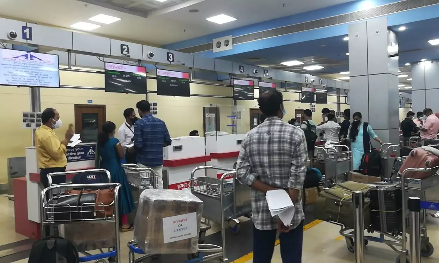 ബഹ്റൈനിലേക്ക് യാത്രാ നിയന്ത്രണം കർശനം: സ്വന്തം പേരിൽ താമസ രേഖയില്ലാത്തവരുടെ യാത്ര മുടങ്ങി