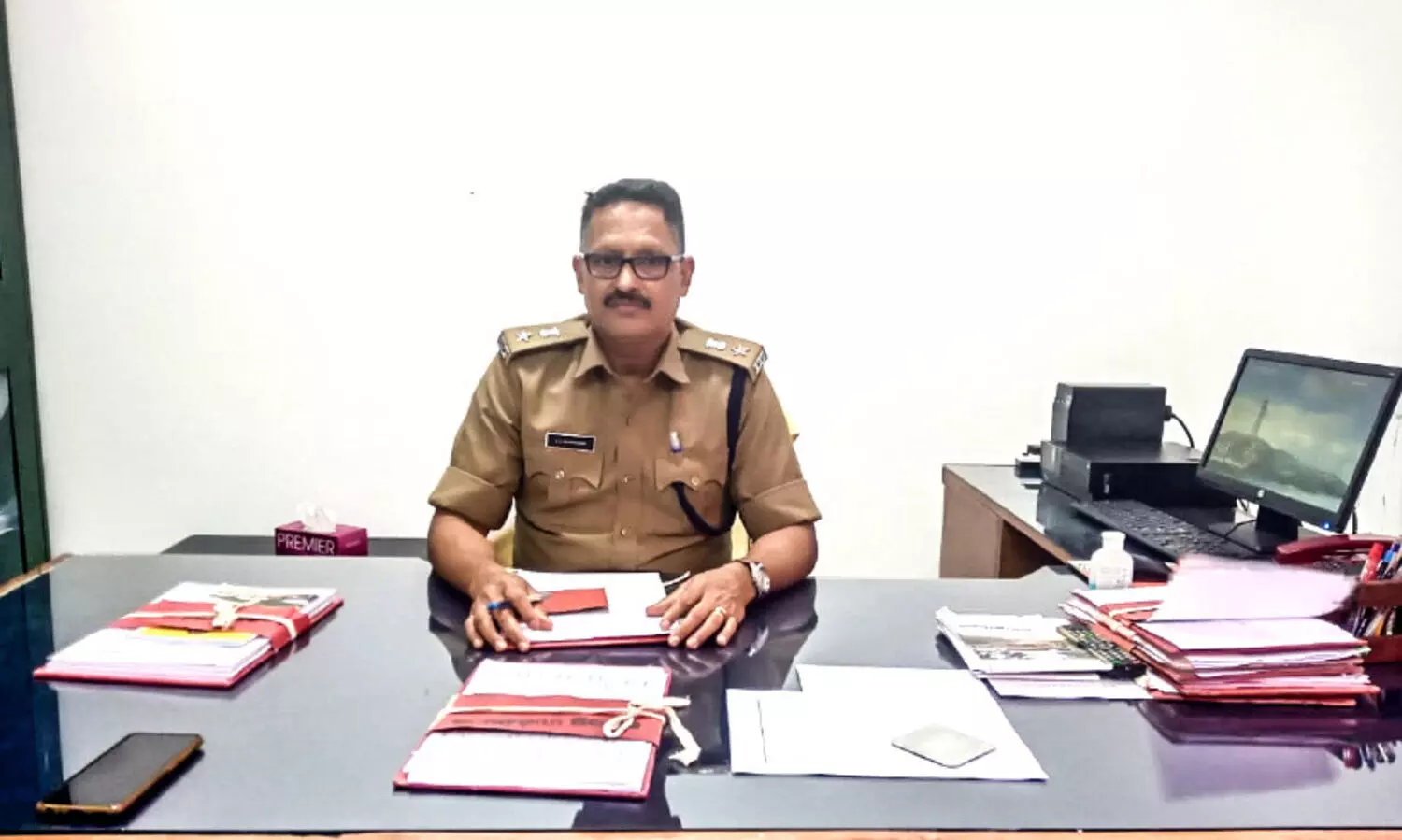 പൊലീസ് കളി അവസാനിപ്പിച്ച് പാപ്പച്ചന്‍ പടിയിറങ്ങുന്നു