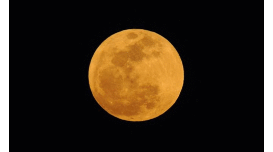 ച​ന്ദ്ര​നെ ഓ​റ​ഞ്ച് നി​റ​മാ​ക്കു​ന്ന സൂ​പ്പ​ർ​മൂ​ൺ ബു​ധ​നാ​ഴ്ച​യെ​ന്ന് സൗ​ദി ശാ​സ്ത്ര​ജ്ഞ​ർ