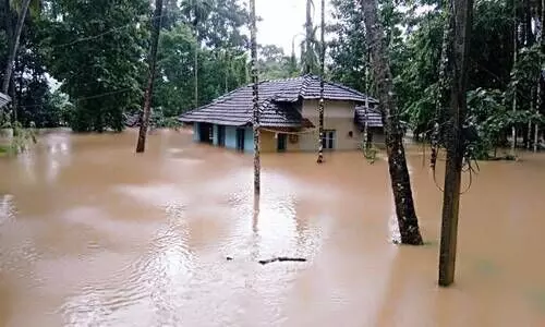 പ്രളയ ദുരിതാശ്വാസ ഫ​ണ്ട്​ വി​ത​ര​ണം ചെ​യ്​​ത​തി​ൽ വൻ തട്ടിപ്പെന്ന്​ അന്വേഷണ റിപ്പോർട്ട്