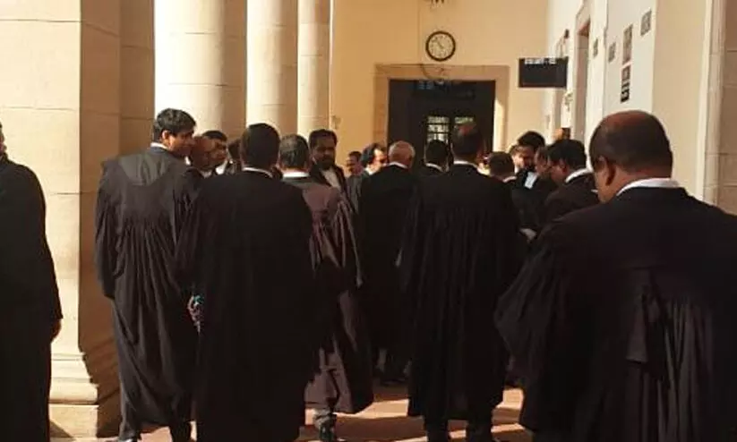 സർക്കാർ അഭിഭാഷകരുടെ നിയമനം: ഒറ്റത്തവണയിലെ അനിശ്ചിതത്വത്തിനിടയിൽ ചരടുവലികൾ സജീവം