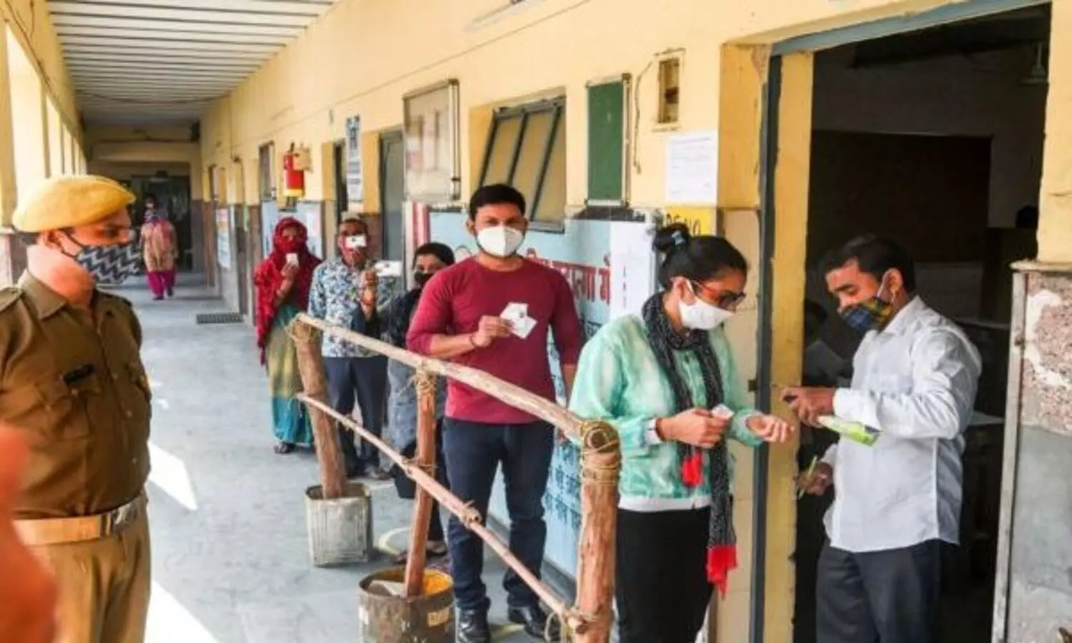 ജെ.ഇ.ഇ പരീക്ഷ മാറ്റി; പുതുക്കിയ തീയതി പിന്നീട്​